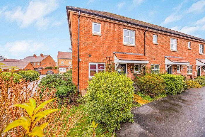 3 Bedroom Terraced House For Sale In Skylark Avenue, Emsworth, PO10