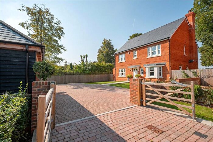 4 Bedroom Detached House For Sale In Houghton Farm Close, Houghton, Stockbridge, SO20