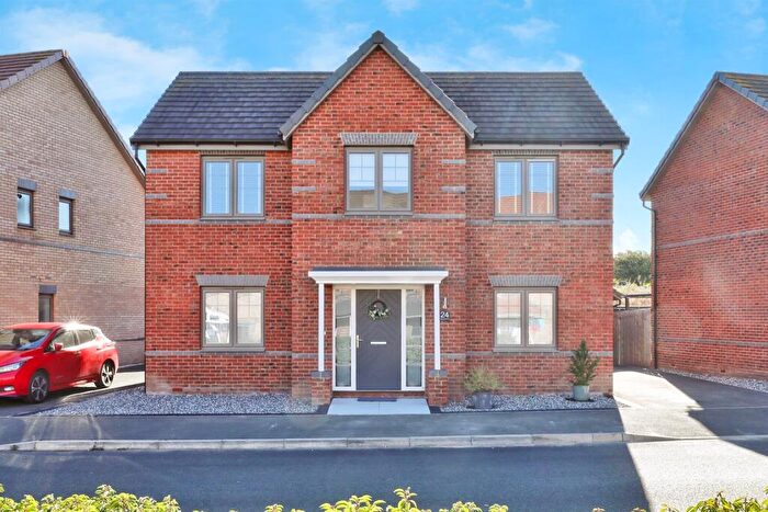 4 Bedroom Detached House For Sale In Poppy Field Way, Carlton-In-Lindrick, Worksop, S81
