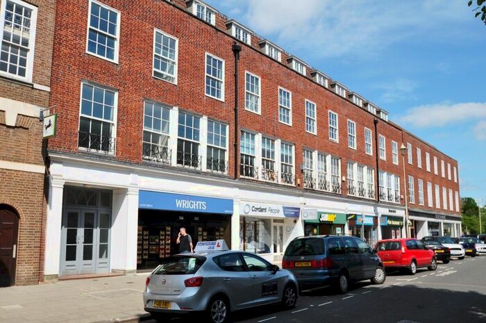 1 Bedroom Flat To Rent In Stonehills, Welwyn Garden City, AL8