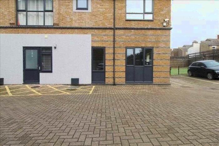 1 Bedroom Flat To Rent In Ufton Lane, Sittingbourne, ME10