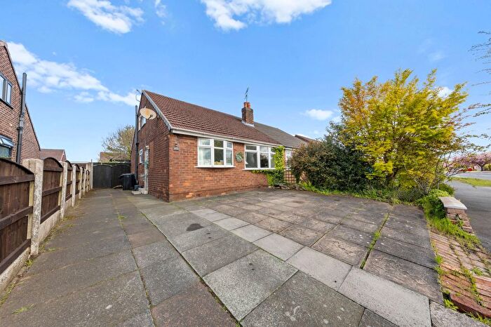 2 Bedroom Semi Detached Bungalow For Sale In Gainsborough Road, Warrington, WA4