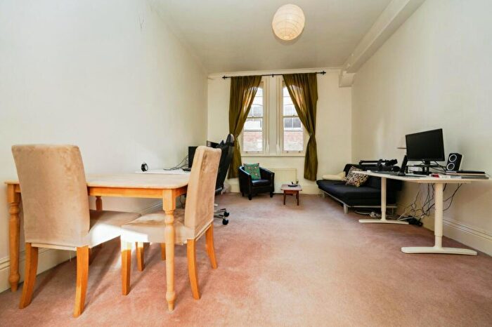 1 Bedroom Apartment For Sale In St. Georges Place, Cheltenham, Gloucestershire, GL50