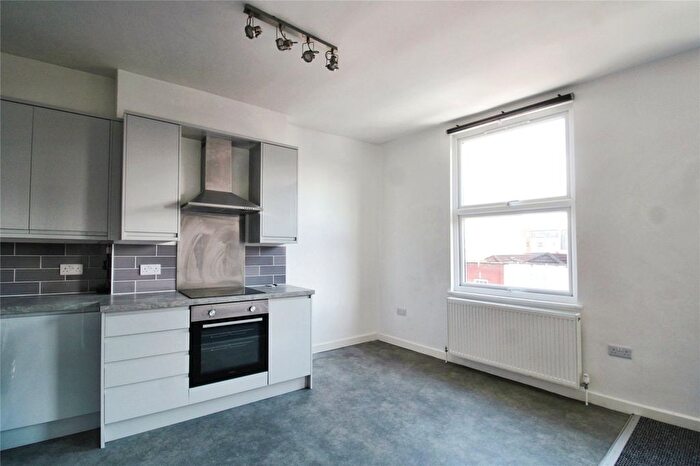 1 Bedroom Flat To Rent In West Street, Bristol, BS2