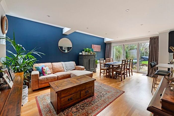 4 Bedroom Detached House For Sale In The Violets, Paddock Wood, Tonbridge, TN12