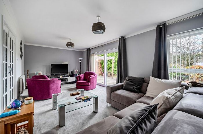 3 Bedroom Bungalow For Sale In Victoria Road, Mortimer Common, Reading, Berkshire, RG7