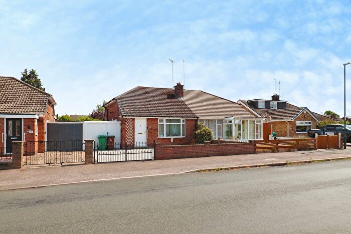 2 Bedroom Bungalow For Sale In Brookthorpe Way, Silverdale, Nottingham, NG11