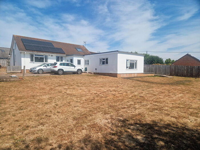 5 Bedroom Detached Bungalow For Sale In St. Johns Road, Exmouth, EX8
