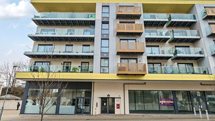 2 Bedroom Flat For Sale In Cunard Square, Chelmsford, CM1