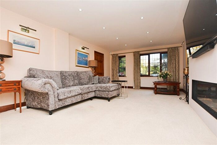 5 Bedroom Detached House For Sale In Beacon Road, Crowborough, East Sussex, TN6