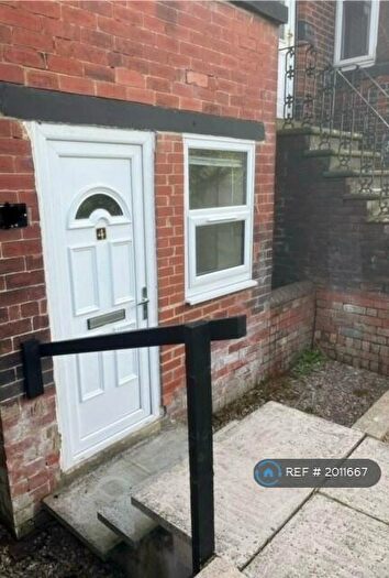Studio To Rent In Stanningley Road, Leeds, LS12