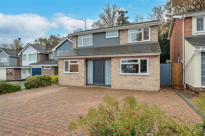 4 Bedroom Detached House For Sale In Plovers Way, Bury St. Edmunds, IP33
