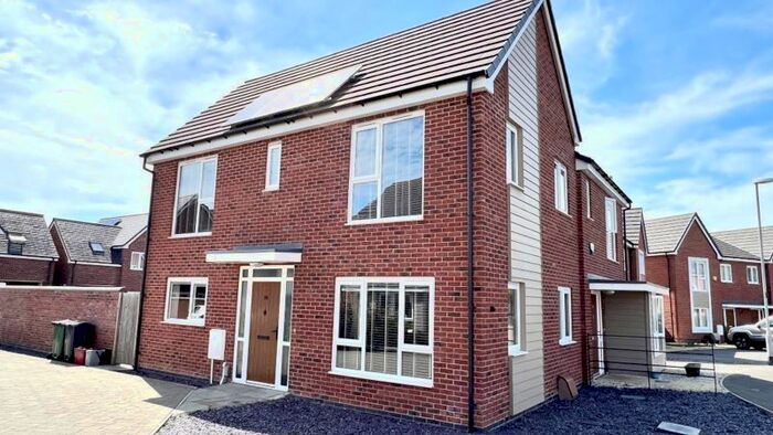 3 Bedroom Semi-Detached House To Rent In Buckthorn Road, Coalville, LE67