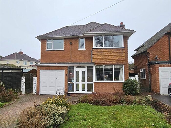 3 Bedroom Detached House For Sale In Brentford Road, Solihull, B91