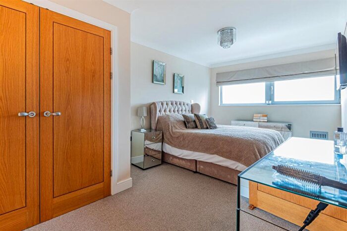 2 Bedroom Apartment To Rent In Bute Terrace, City Centre, CF10