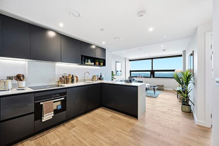 1 Bedroom Apartment To Rent In The Octagon - Great Charles Street Queensway, Birmingham, B3