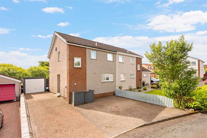 3 Bedroom Semi-Detached House For Sale In Glenburn Gardens, Whitburn, EH47