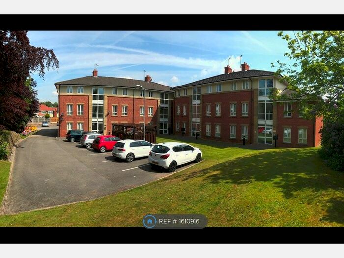 2 Bedroom Flat To Rent In Mayfair Court, Prenton, CH43