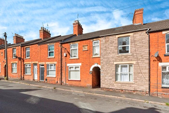 2 Bedroom Terraced House For Sale In Victoria Street, Grantham, NG31