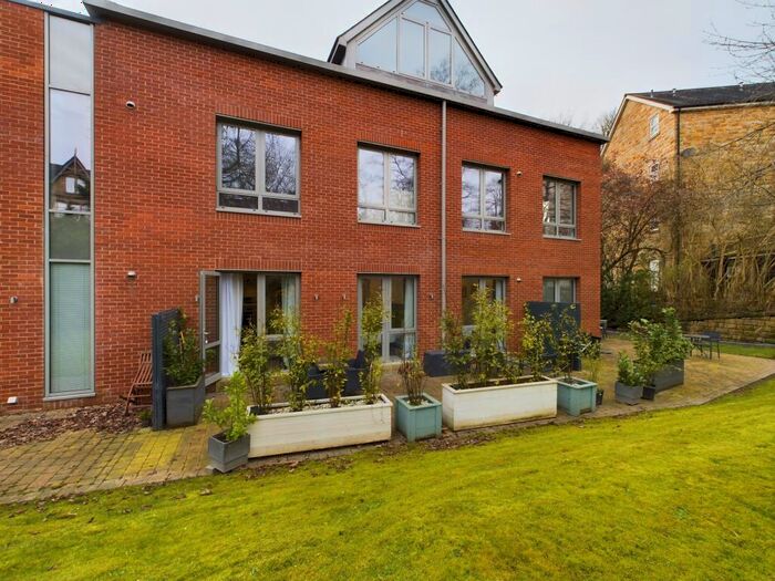 2 Bedroom Apartment To Rent In Springfield Avenue, Harrogate, HG1