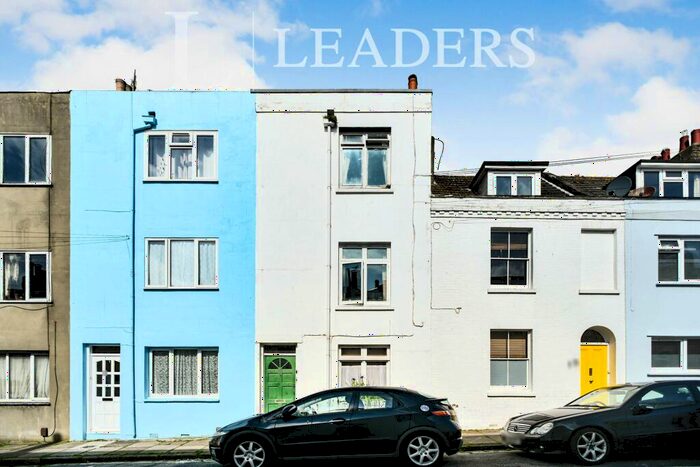 2 Bedroom Flat To Rent In Guildford Street, BN1