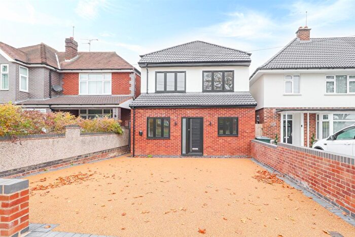 4 Bedroom Detached House For Sale In Kenpas Highway, Styvechale Grange, Coventry, CV3