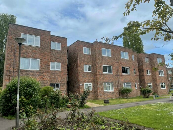 1 Bedroom Apartment To Rent In Broadmeads, Ware, Hertfordshire, SG12