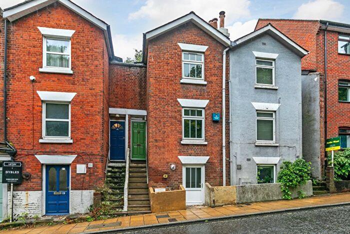 3 Bedroom Town House To Rent In Romsey Road, Winchester, SO22