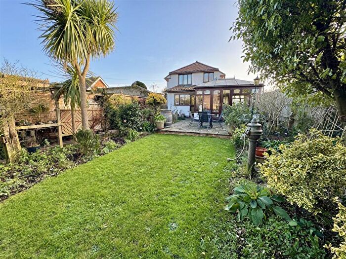 3 Bedroom Detached House For Sale In Down Road, Portishead, BS20