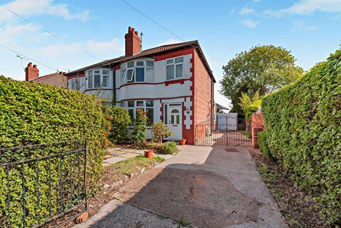3 Bedroom Semi Detached House For Sale In Castle Drive, Whitby, Ellesmere Port, CH65