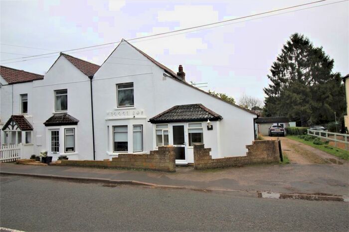 1 Bedroom Flat To Rent In Melksham Road, Patterdown, Chippenham, SN15