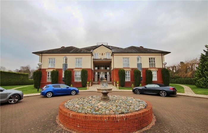 2 Bedroom Flat To Rent In Dockett Moorings, Mead Lane, Chertsey, Surrey, KT16