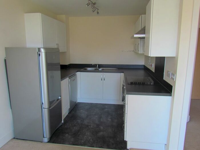 1 Bedroom Flat To Rent In Horizon Building, Goldsmith Avenue, Southsea, PO4