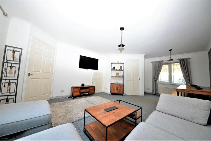 3 Bedroom Semi Detached House For Sale In Mill Street, Kirkcaldy, KY1