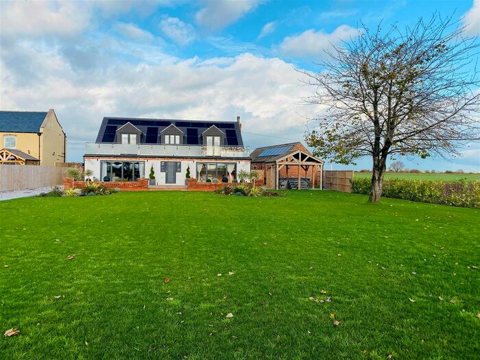 5 Bedroom Detached House For Sale In Rusholme Lane, Drax, Selby, YO8