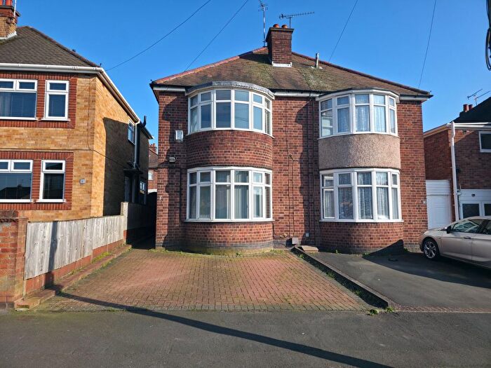 3 Bedroom Semi Detached House For Sale In Berrington Road, Nuneaton, Warwickshire, CV10