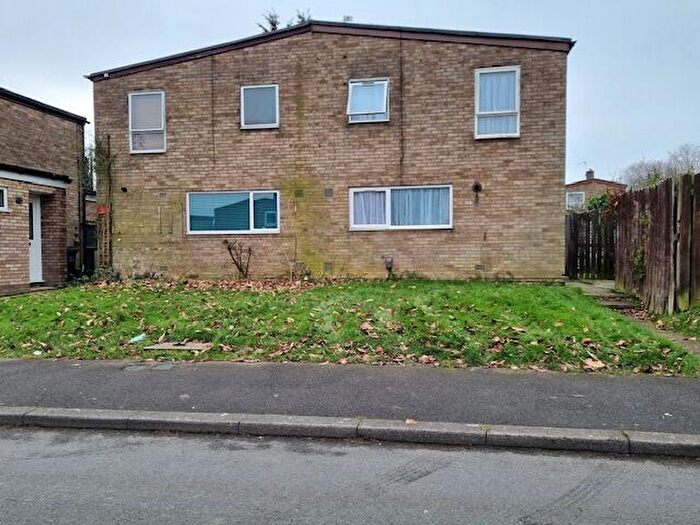 3 Bedroom Semi-Detached House To Rent In Dawley, Welwyn Garden City, AL7