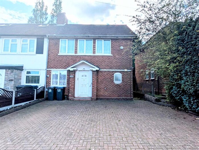 3 Bedroom End Of Terrace House For Sale In Meadway, Birmingham, B33