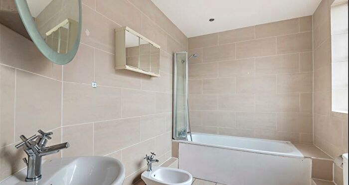 5 Bedroom Property To Rent In Park Road, London, NW8