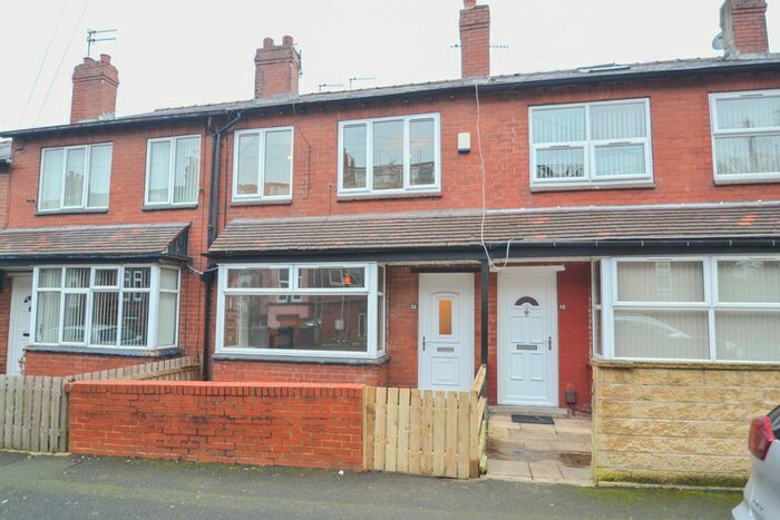 3 Bedroom Terraced House To Rent In St Ives Grove, Armley, Leeds, LS12
