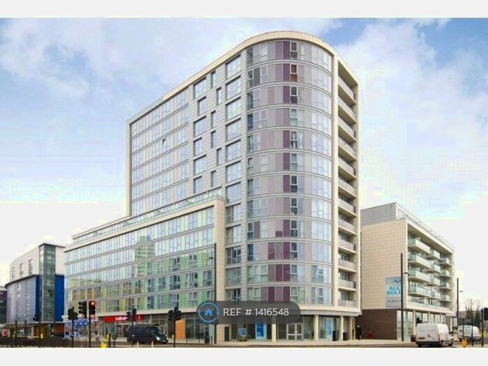 2 Bedroom Flat To Rent In Rick Roberts Way, London, E15