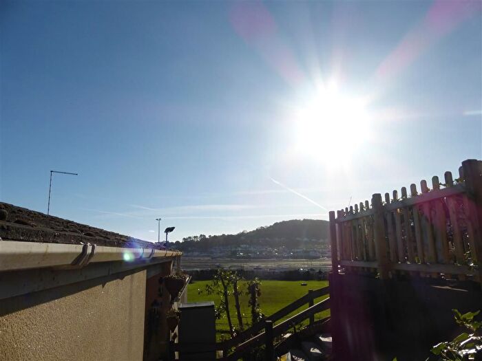 1 Bedroom Bungalow To Rent In Bitton Park Road, Teignmouth, TQ14
