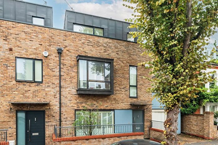 4 Bedroom Property To Rent In Upham Park Road, Chiswick, W4