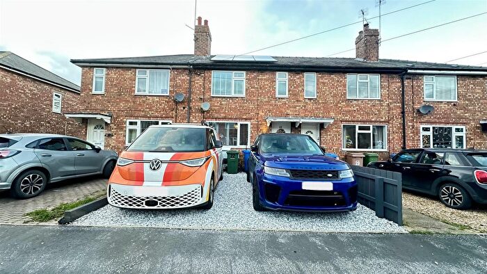 4 Bedroom Terraced House For Sale In Athelstan Road, Beverley, HU17