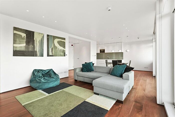 1 Bedroom Flat To Rent In Albert Embankment, Vauxhall, London, SE1