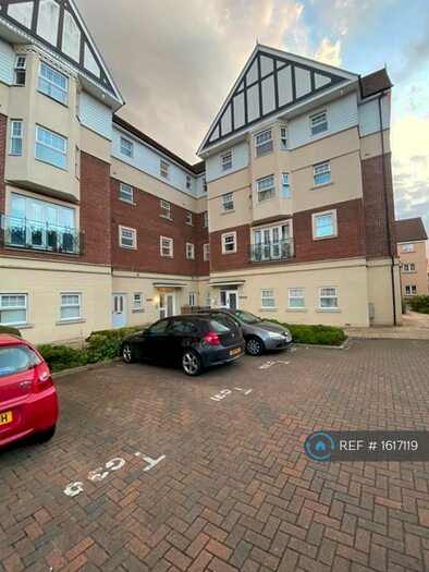 2 Bedroom Flat To Rent In Apprentice Drive, Colchester, CO4