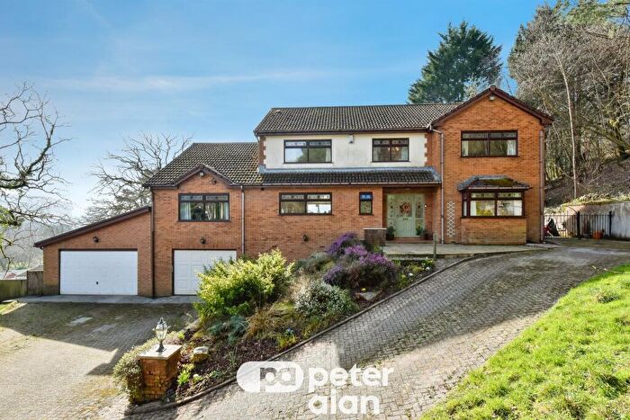 4 Bedroom Detached House For Sale In Greenfield Terrace, Cefn Pennar, Mountain Ash, CF45