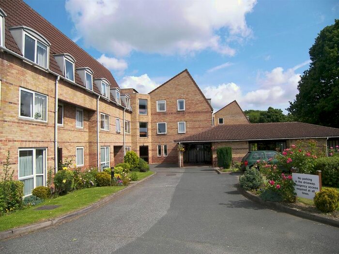 1 Bedroom Flat To Rent In Homewillow Close, London, N21