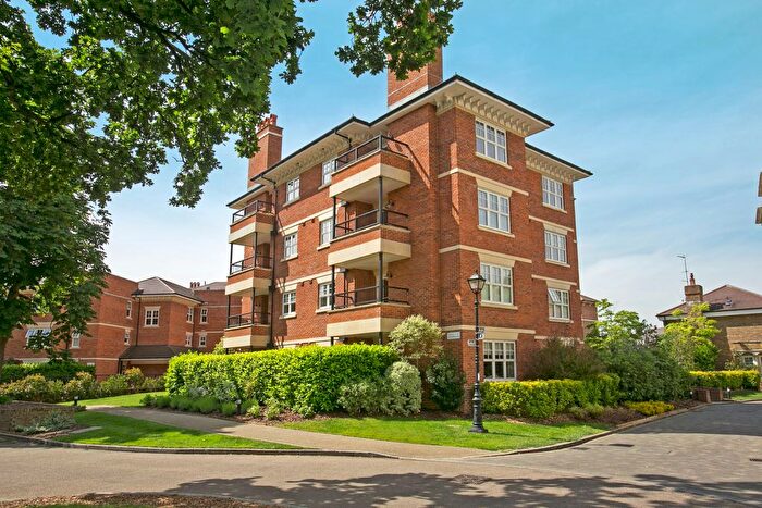 2 Bedroom Flat To Rent In Chalmers Way, Twickenham, TW1