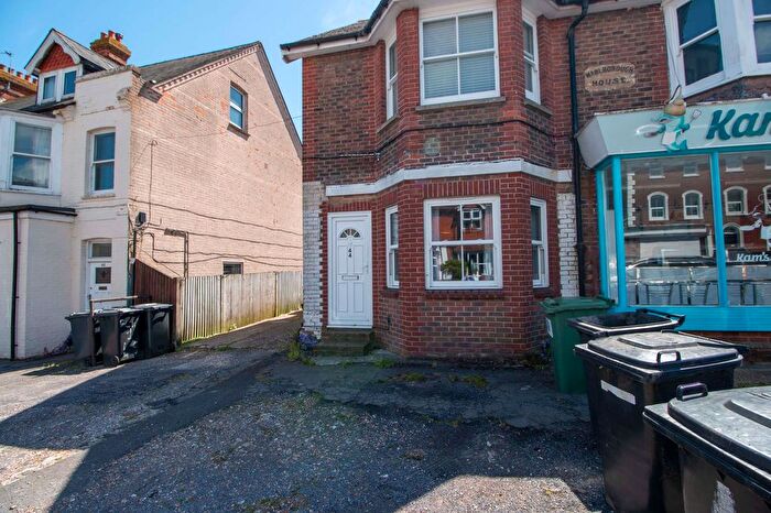 1 Bedroom Flat To Rent In Framfield Road, Uckfield, TN22